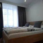 Lumi * Veľký Slavkov