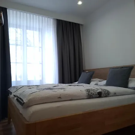Lumi * Veľký Slavkov